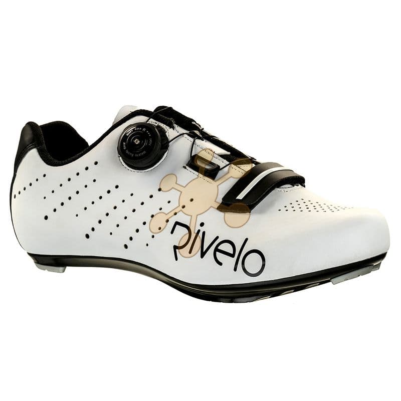 Rivelo Mennock tretry